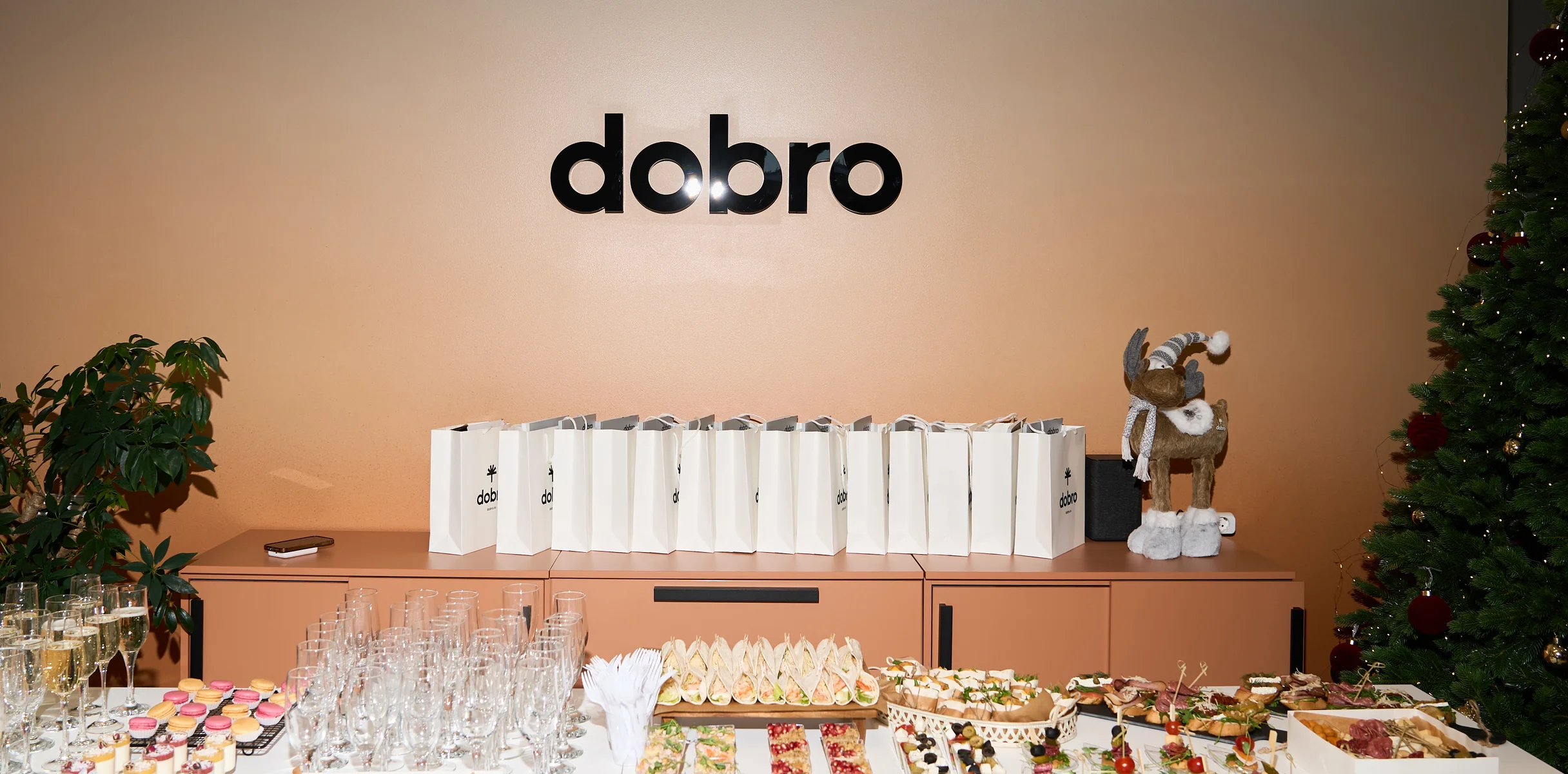 Шоурум dobro в Петербурге открыт!